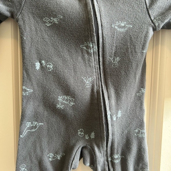 Carters sleeper size newborn - Picture 2 of 5